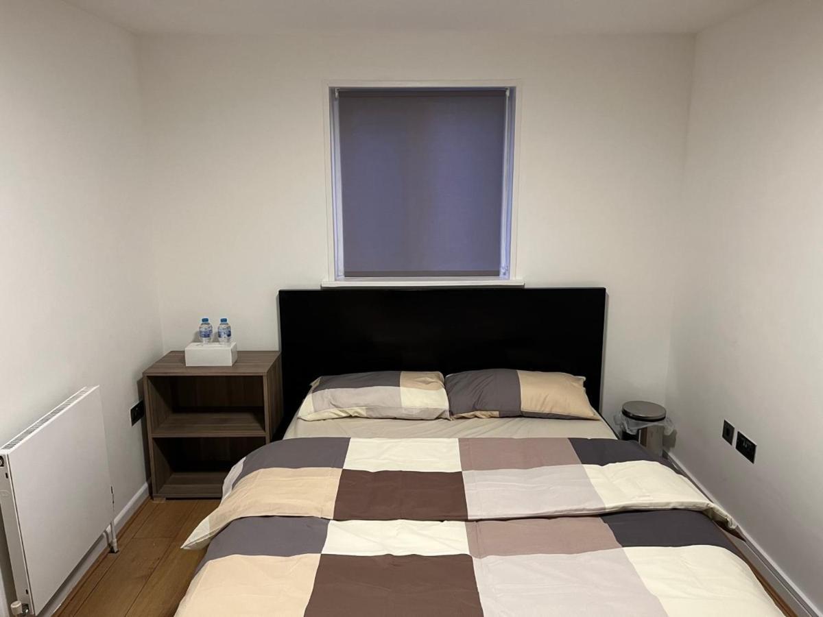Three Bedroom House In Tooting By Star Apartments לונדון מראה חיצוני תמונה