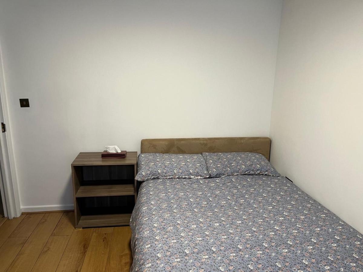Three Bedroom House In Tooting By Star Apartments לונדון מראה חיצוני תמונה