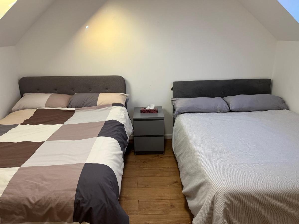 Three Bedroom House In Tooting By Star Apartments לונדון מראה חיצוני תמונה