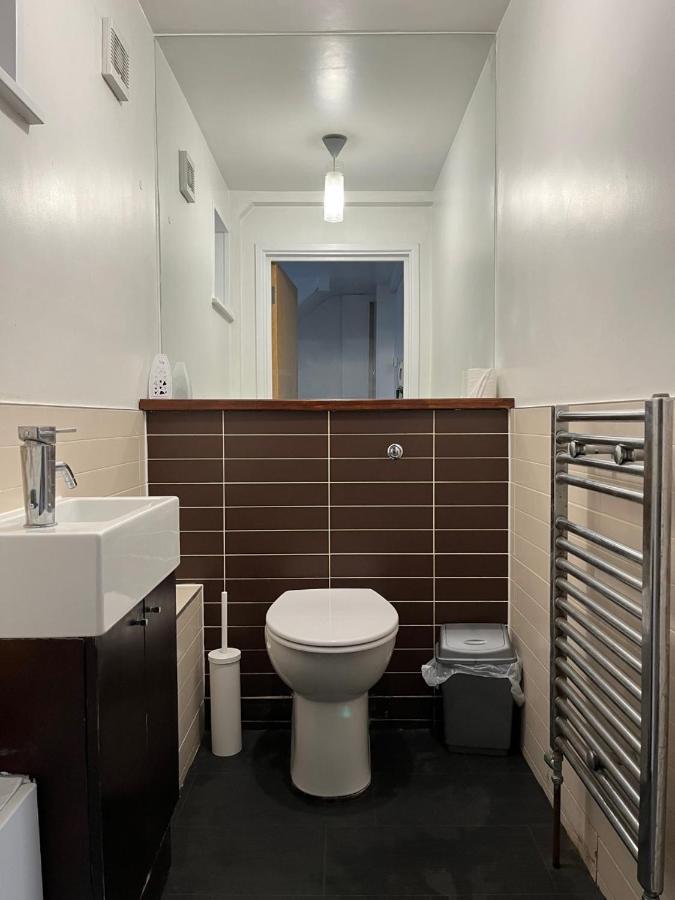 Three Bedroom House In Tooting By Star Apartments לונדון מראה חיצוני תמונה