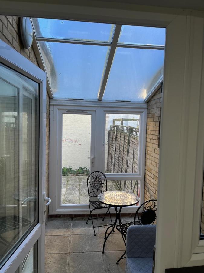 Three Bedroom House In Tooting By Star Apartments לונדון מראה חיצוני תמונה